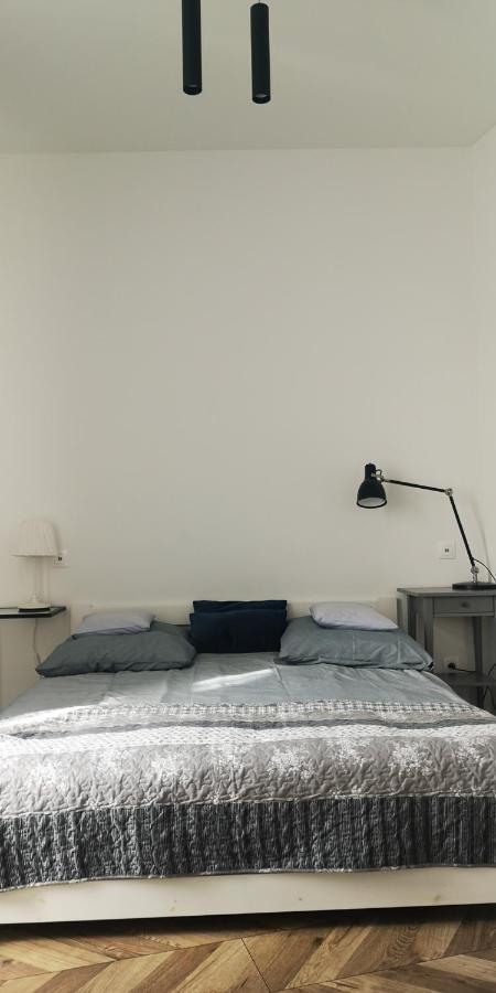 Апартаменты Apartament Magia Miasta Еленя-Гура Экстерьер фото