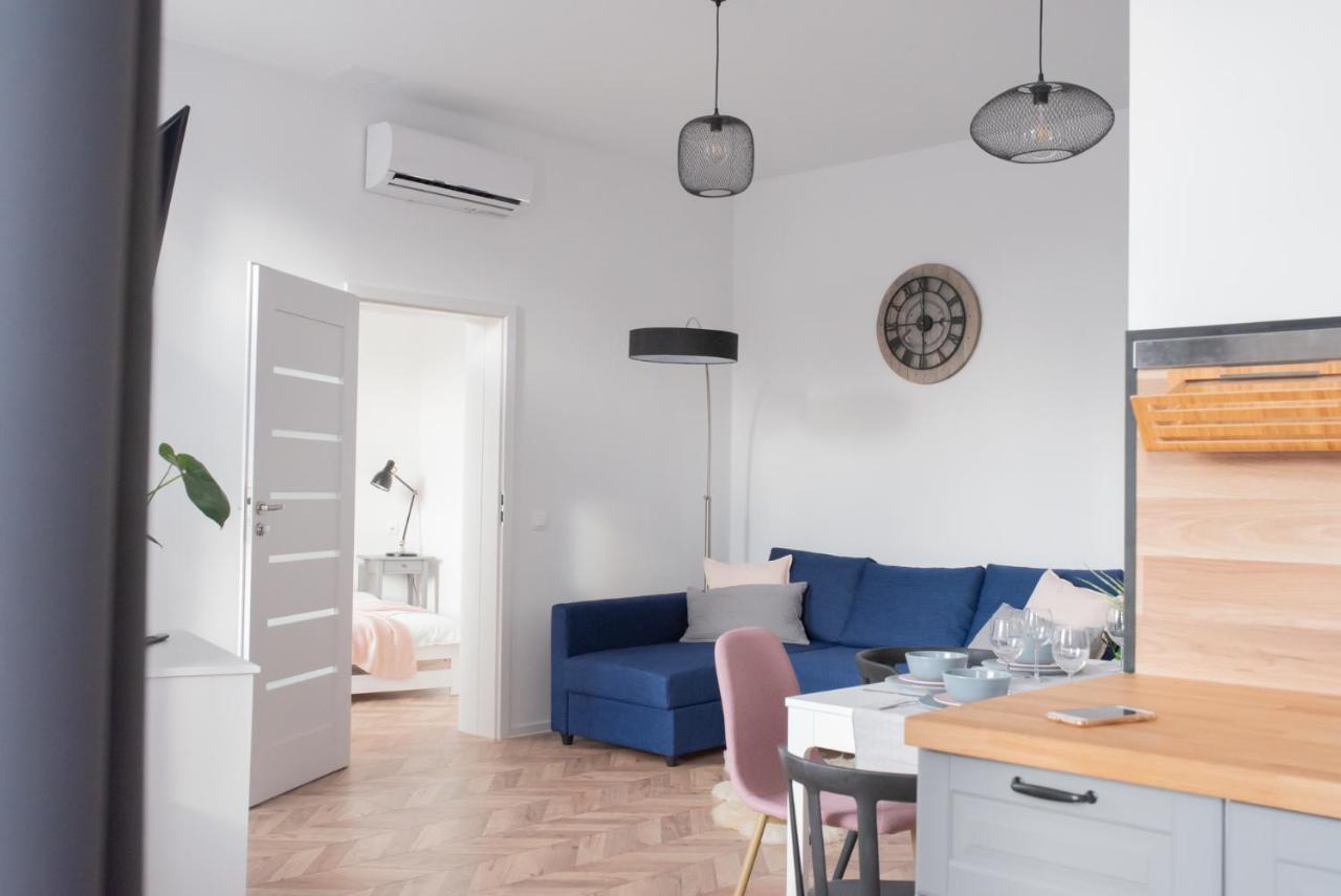 Апартаменты Apartament Magia Miasta Еленя-Гура Экстерьер фото