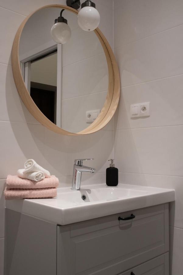 Апартаменты Apartament Magia Miasta Еленя-Гура Экстерьер фото
