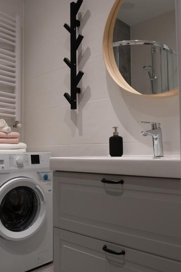 Апартаменты Apartament Magia Miasta Еленя-Гура Экстерьер фото